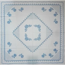 Előnyomott hímezhető kézimunka terítő -  keresztszemes minta 90X90 cm - 520