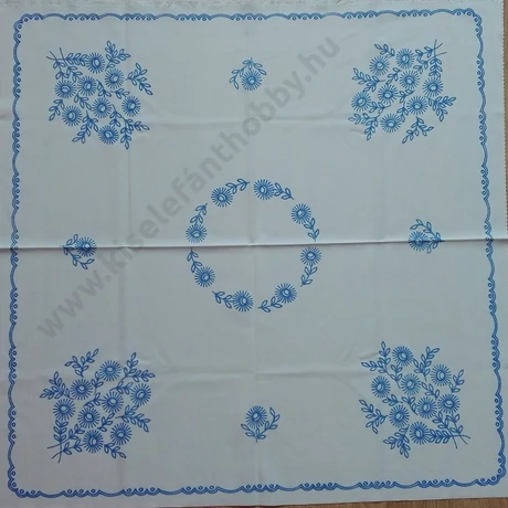 Előnyomott hímezhető kézimunka terítő  - tűfokos minta 90X90 cm